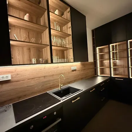 Apartman Linden Korzo For 2 Fiume