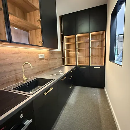Linden Korzo For 2 Apartment